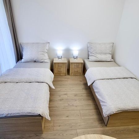 Sport Centrum Apartman Pápa Exteriör bild